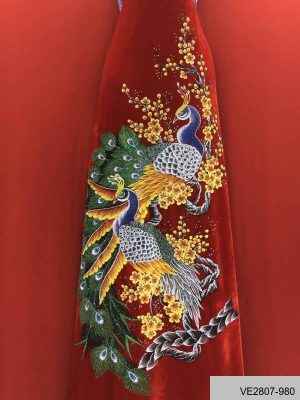 1635829121 vai ao dai ve dep (2)